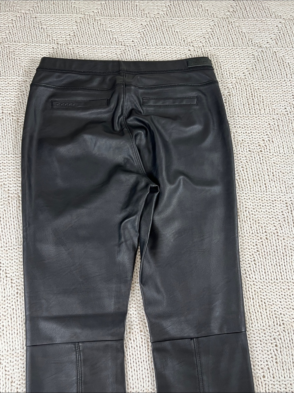 Blank NYC Women’s Black Faux Leather Skinny Jeans - Picture 5 of 12